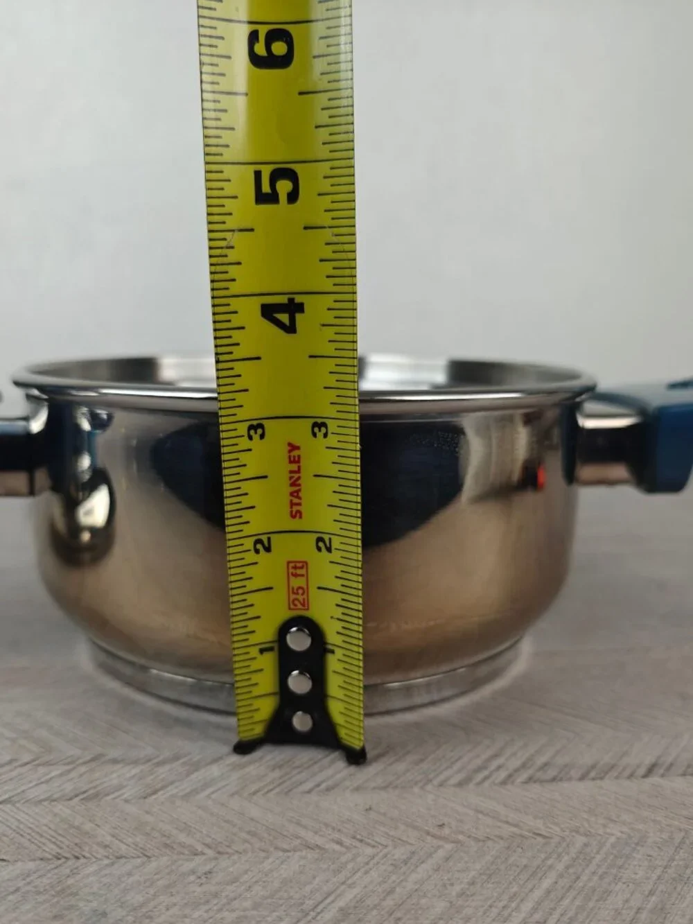 Air Core Walkaway Cookware Stainless Steel 1Qt Saucepan W/Lid Thermostat Blue